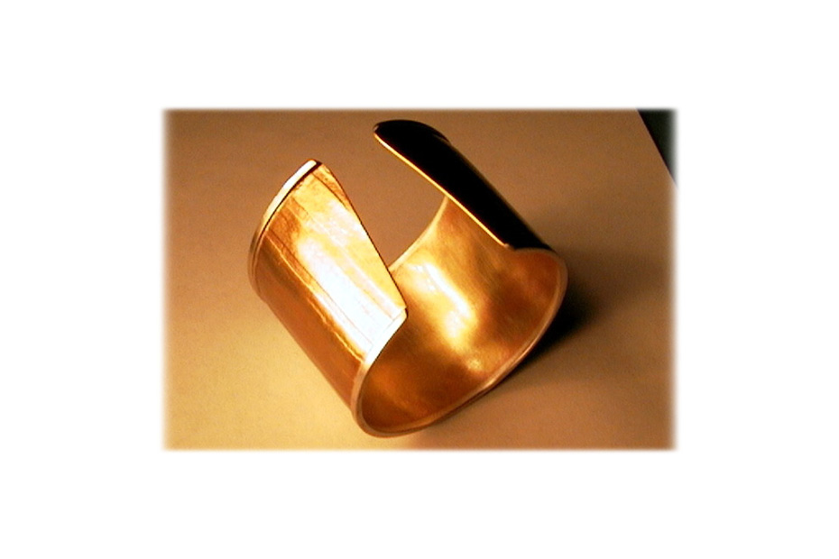 Brock Winans Bronze and Silver Cuff 
					   The Digital Museum of Modern Art DMOMA NEO Show Salon des NEO Refuses Salon des NEO Refuss Cleveland Ohio